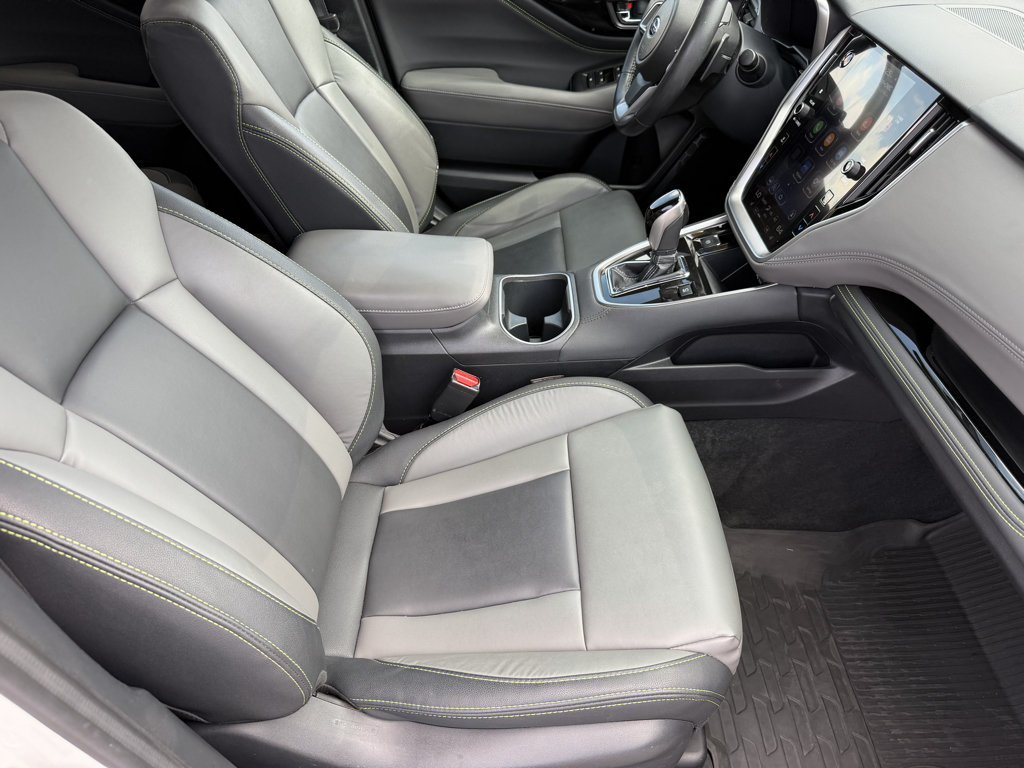 Used 2020 Subaru Outback Onyx Edition XT AWD/4WD image 23