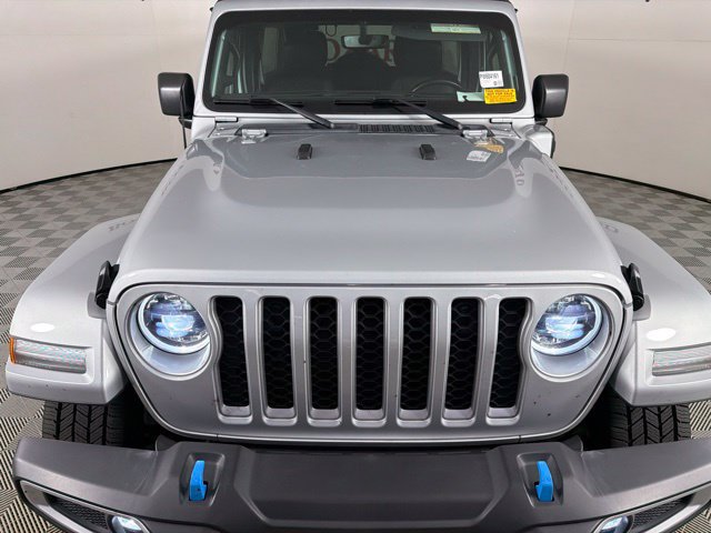 Used 2023 Jeep Wrangler Unlimited Sahara w/ Cold Weather Group AWD/4WD image 5