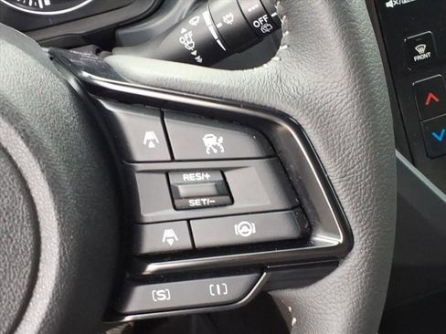 Used 2025 Subaru Forester Premium w/ Convenience Package #1 image 13