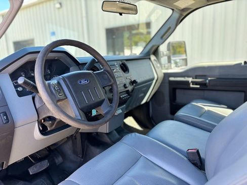 Used 2016 Ford F250 XL w/ Power Equipment Group AWD/4WD image 10