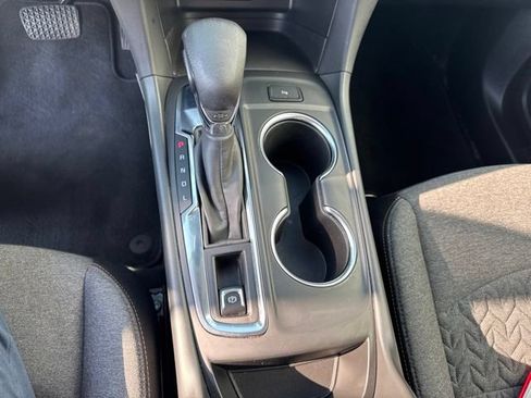 Used 2024 Chevrolet Equinox LT FWD image 25