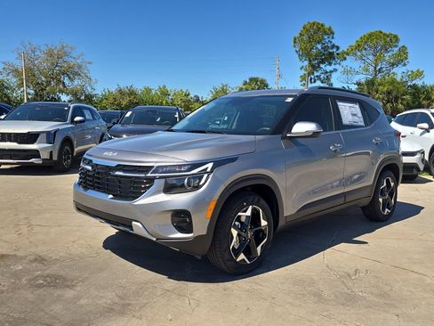 New 2026 Kia Seltos EX FWD image 4