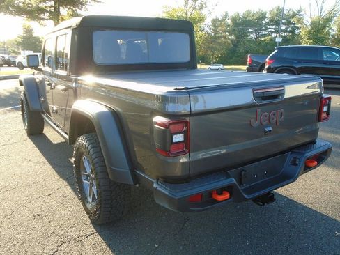 Certified 2024 Jeep Gladiator Mojave w/ Technology Group image 3