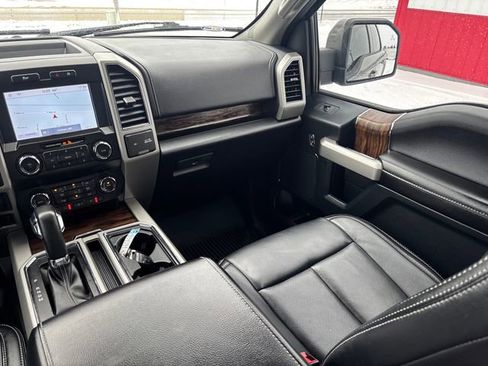 Used 2019 Ford F150 Lariat w/ Equipment Group 501A Mid image 29