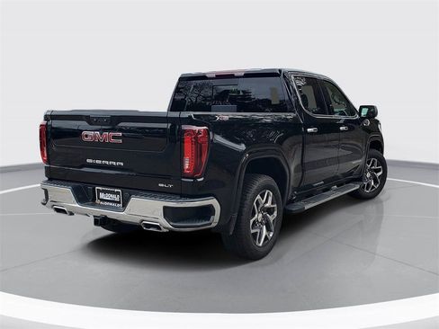 New 2026 GMC Sierra 1500 SLT w/ SLT Premium Plus Package image 3