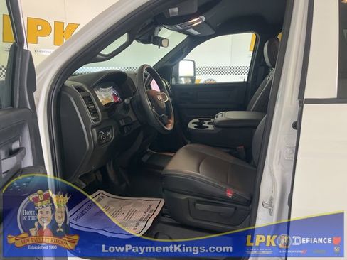 Used 2025 RAM 2500 Tradesman w/ Chrome Appearance Group image 10