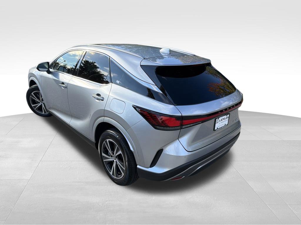 Used 2024 Lexus RX 350 Premium w/ Cold Area Package AWD/4WD image 4