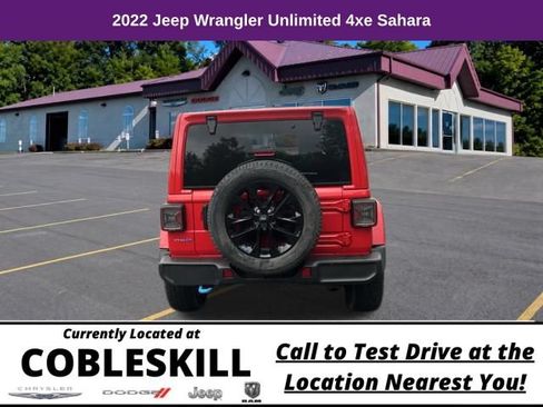 Used 2022 Jeep Wrangler Unlimited Sahara AWD/4WD image 5