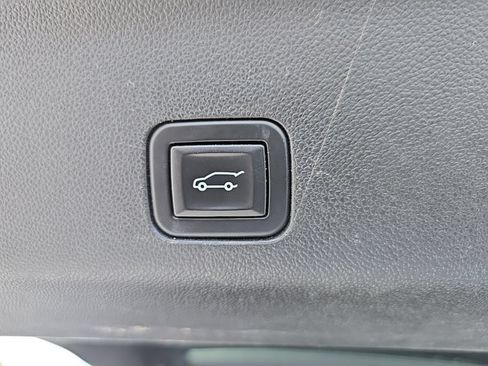 Used 2022 GMC Yukon XL Denali w/ Denali Ultimate Package AWD/4WD image 68