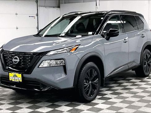 Used 2023 Nissan Rogue SV w/ SV Premium Package image 12