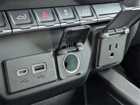 Used 2021 GMC Sierra 1500 AT4 image 21