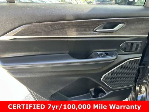 Certified 2021 Jeep Grand Cherokee L Limited AWD/4WD image 15