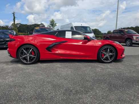Used 2020 Chevrolet Corvette Stingray Preferred Conv w/ 2LT Preferred Equipment Group RWD image 3