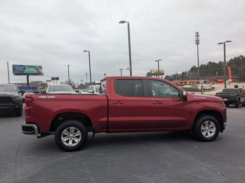 Used 2021 Chevrolet Silverado 1500 LT image 4