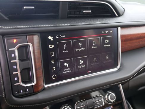 Used 2023 GMC Yukon Denali Ultimate AWD/4WD image 18