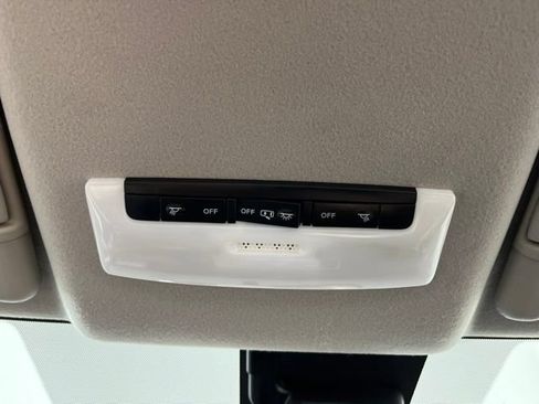 Certified 2025 Nissan Versa S w/ Trunk Package FWD image 32