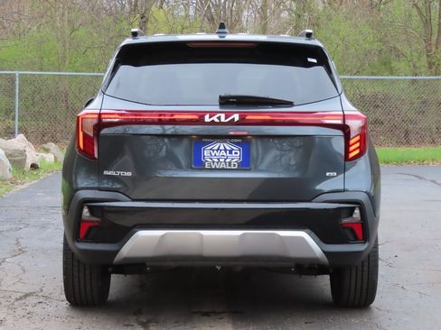 Certified 2025 Kia Seltos SX image 17