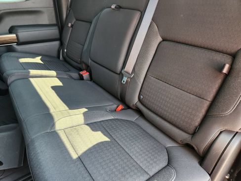 Used 2021 Chevrolet Silverado 1500 RST AWD/4WD image 19