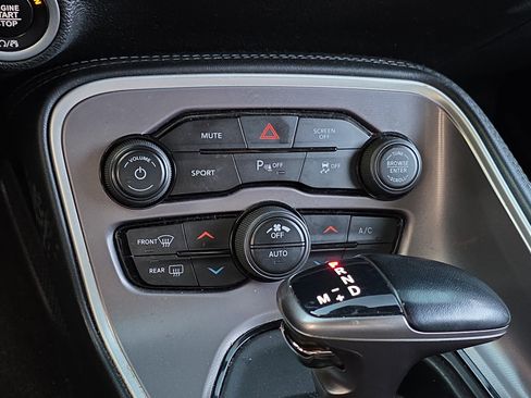 Used 2022 Dodge Challenger GT image 18