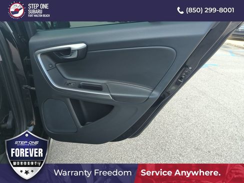 Used 2018 Volvo V60 T5 Cross Country w/ Convenience Package AWD/4WD image 32