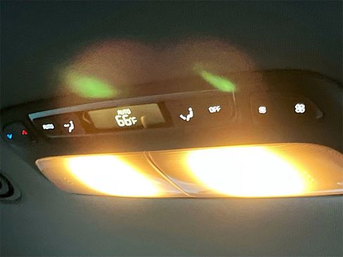 Used 2023 Kia Telluride S image 26