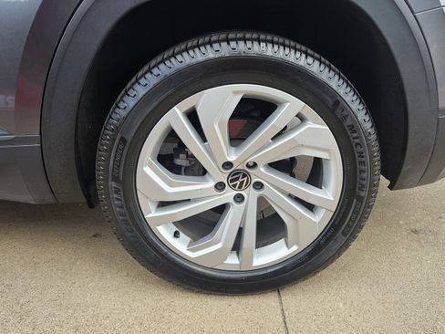 Used 2021 Volkswagen Atlas SE image 15