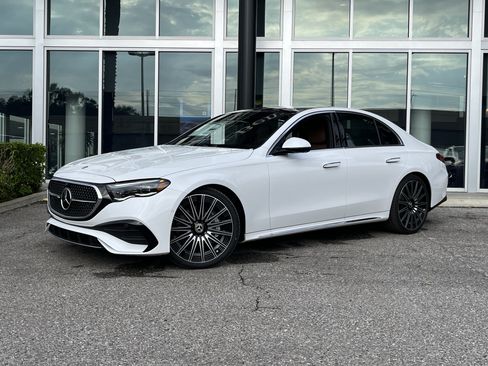 New 2027 Mercedes-Benz E 450 4MATIC Sedan image 2