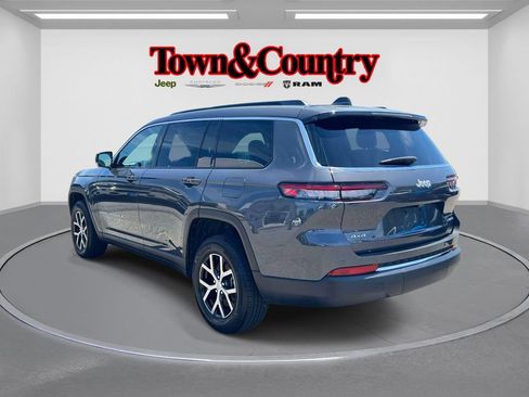 Used 2024 Jeep Grand Cherokee L Limited AWD/4WD image 9