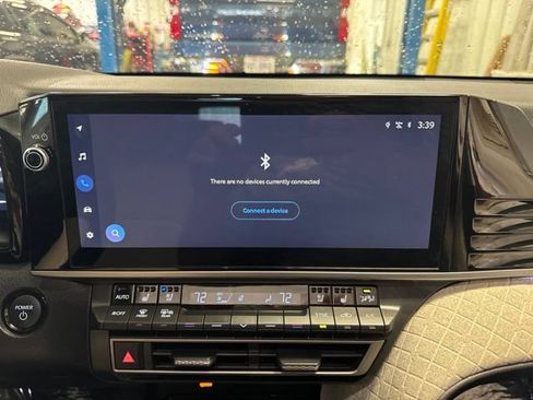 Used 2025 Toyota Camry XLE w/ Premium Plus Package FWD image 22