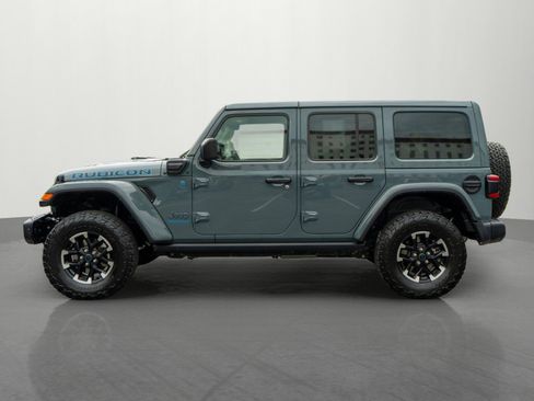 Used 2024 Jeep Wrangler Unlimited Rubicon 4xe AWD/4WD image 4