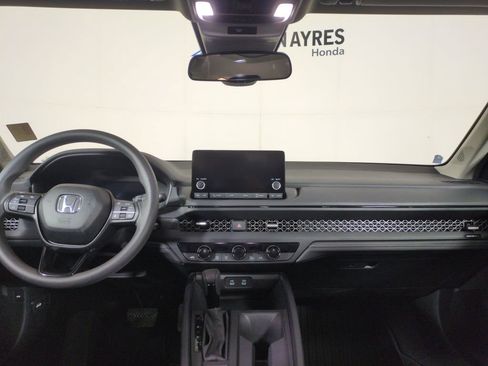 Certified 2025 Honda Accord SE image 19