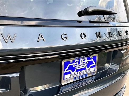 New 2025 Jeep Wagoneer Series II image 16