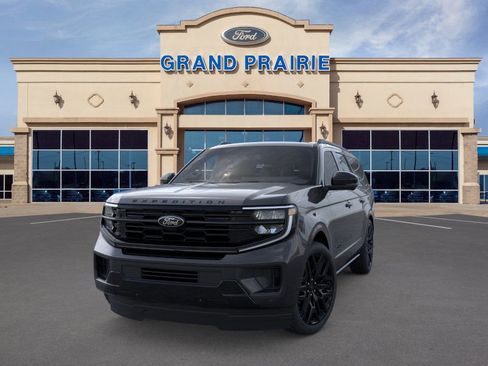 New 2026 Ford Expedition Max Platinum image 2