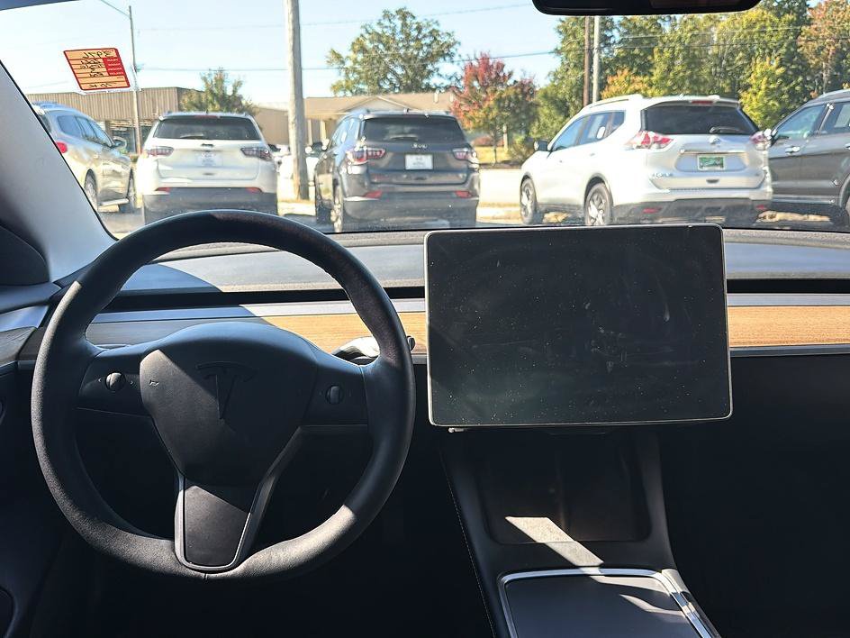 Used 2021 Tesla Model 3 Standard Range Plus RWD image 12