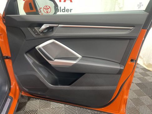 Used 2025 Audi Q3 2.0T Premium image 12