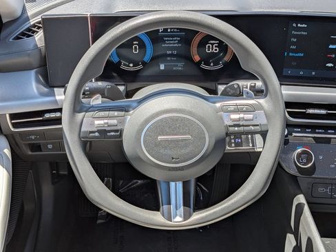 Used 2025 Hyundai Sonata SEL FWD image 17