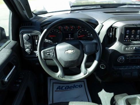 Used 2024 Chevrolet Silverado 2500 Custom w/ Custom Convenience Package image 15