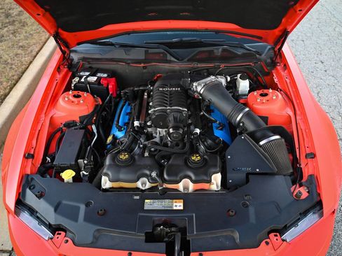 Used 2012 Ford Mustang Boss 302 w/ Boss 302 Accessory Pkg image 4