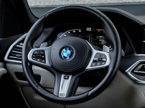 Used 2022 BMW X5 xDrive40i w/ M Sport Package image 24