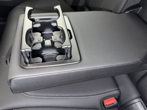 New 2026 BMW 330i Sedan w/ Premium Package image 23