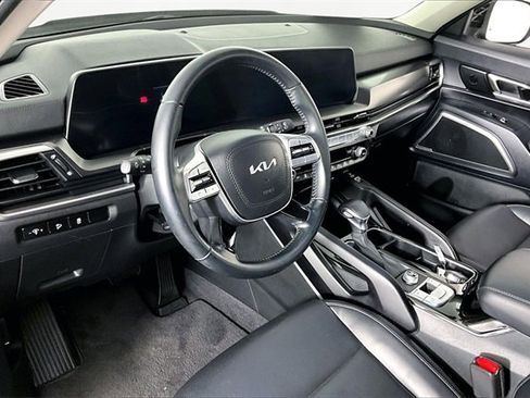 Certified 2024 Kia Telluride S w/ S Sunroof Package image 17