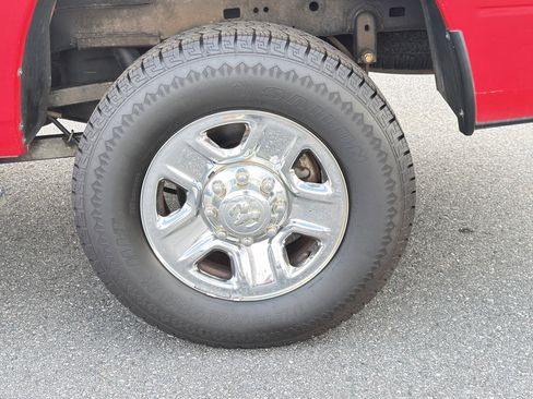 Used 2017 RAM 2500 SLT AWD/4WD image 34
