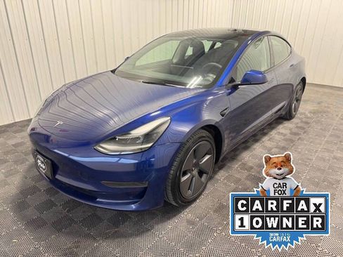 Used 2022 Tesla Model 3 Base 4dr Sedan RWD image 1