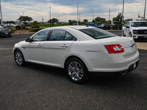 Used 2010 Ford Taurus Limited FWD image 7