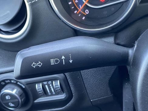 Used 2021 Jeep Gladiator Overland w/ Popular Equipment Package image 23