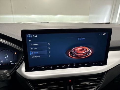 Used 2024 Ford Escape Platinum image 43