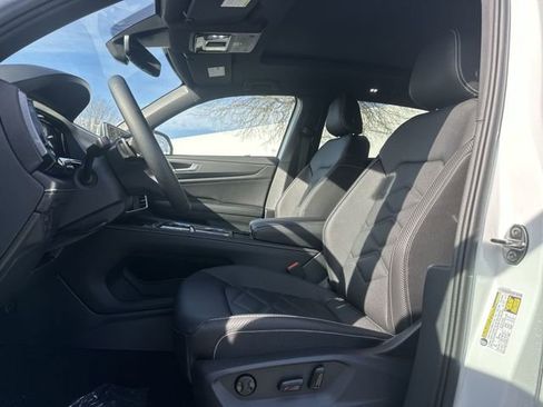 New 2026 Volkswagen Atlas Cross Sport SE image 12