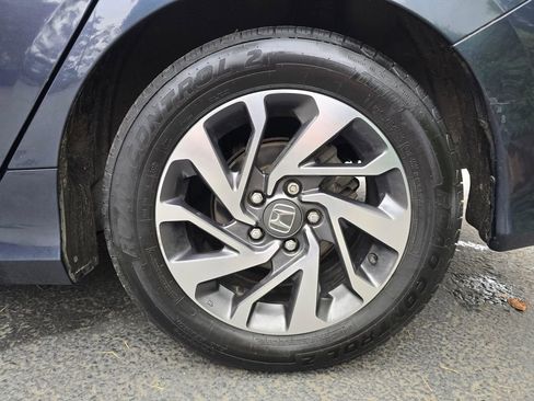 Used 2018 Honda Civic EX image 6