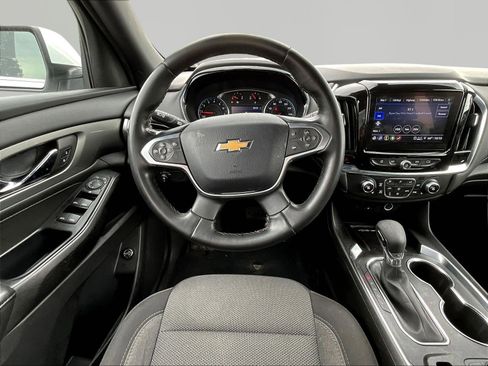 Used 2023 Chevrolet Traverse LT w/ LPO, Cargo Package AWD/4WD image 8