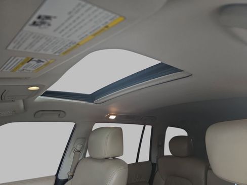 Used 2022 Nissan Armada Platinum AWD/4WD image 33